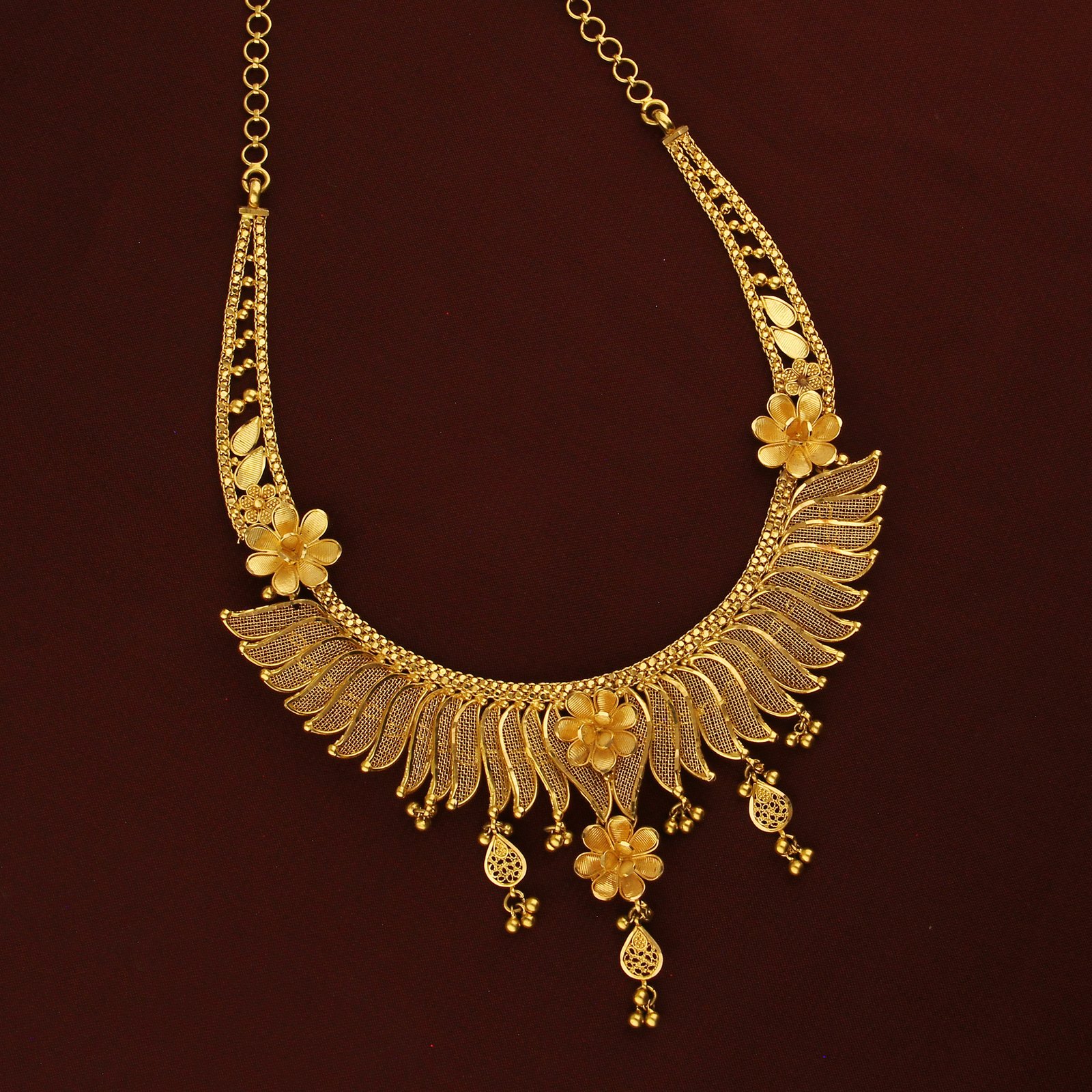 FANCY NECKLACE